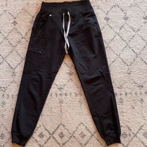 FIGS Black Zamora Joggers